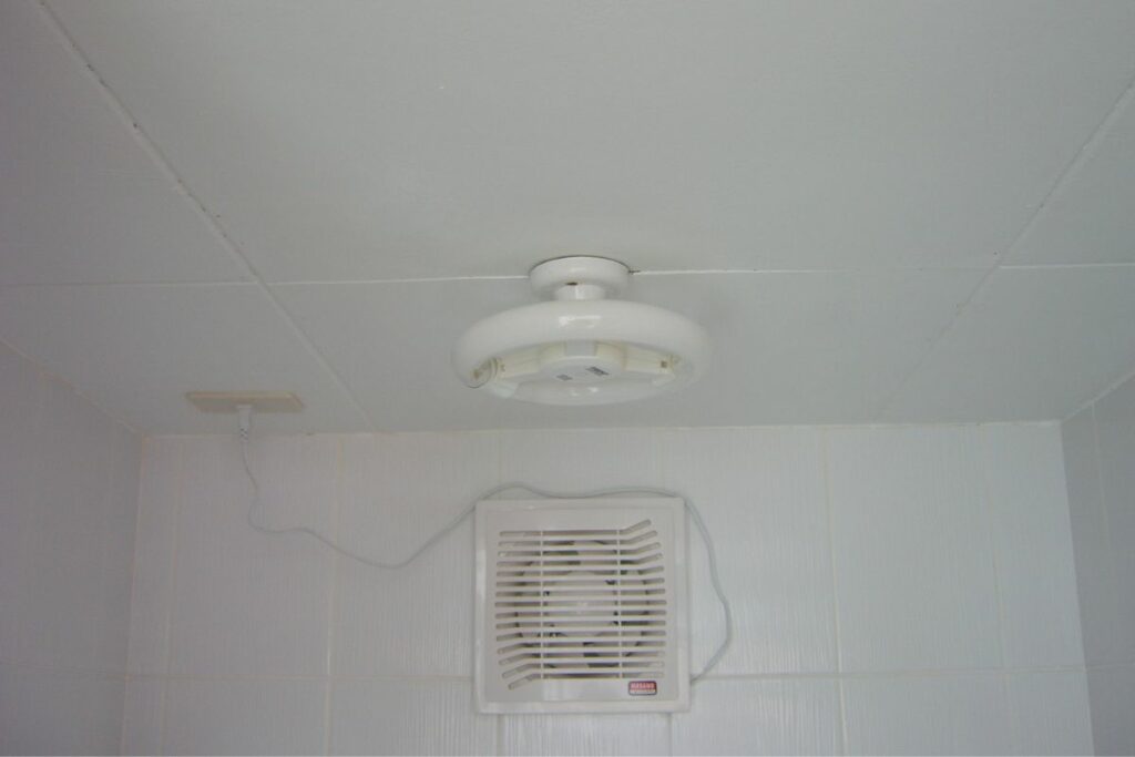 exhaust fan in bathroom
