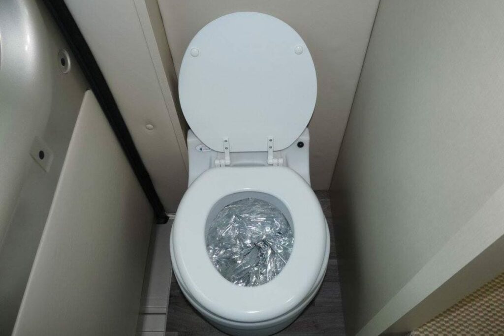 a dry flush toilet