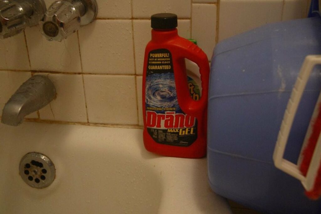 Drano for bathtub standing water