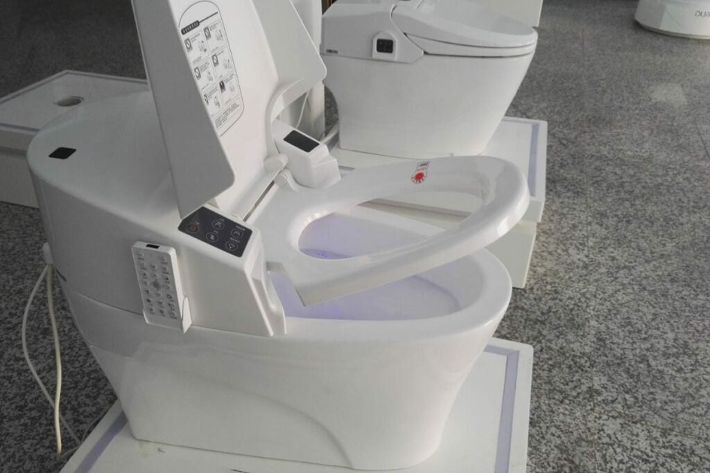 smart toilet automatic toilet seat