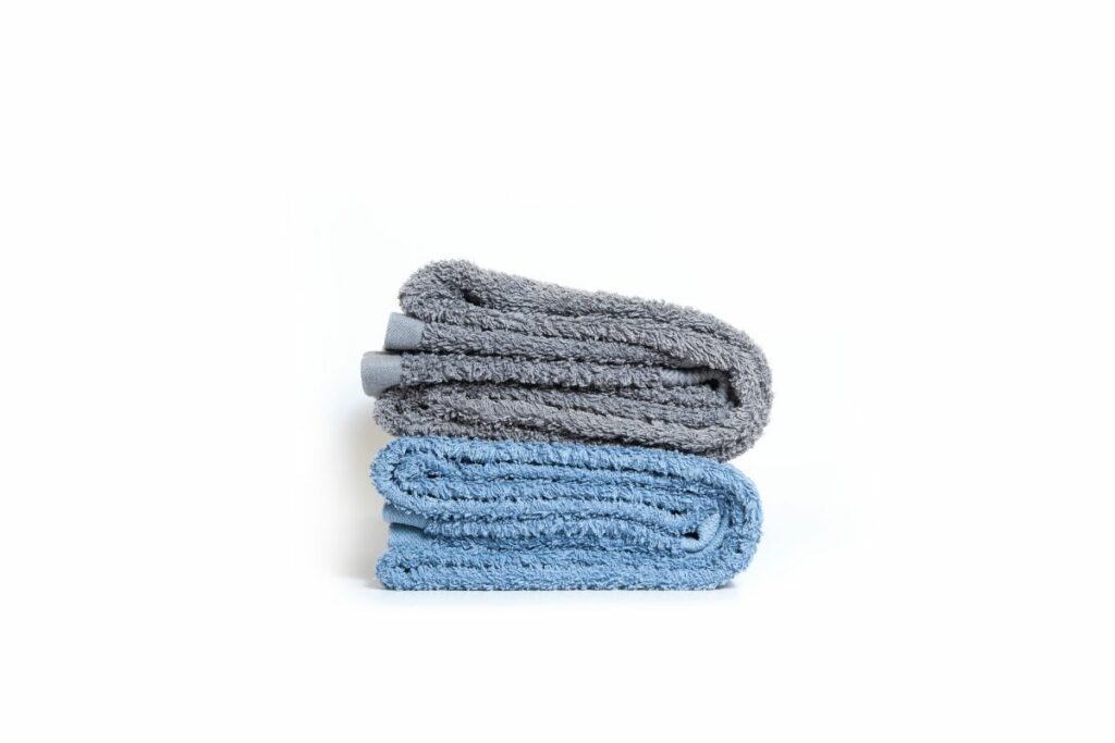 black and blue bath towels